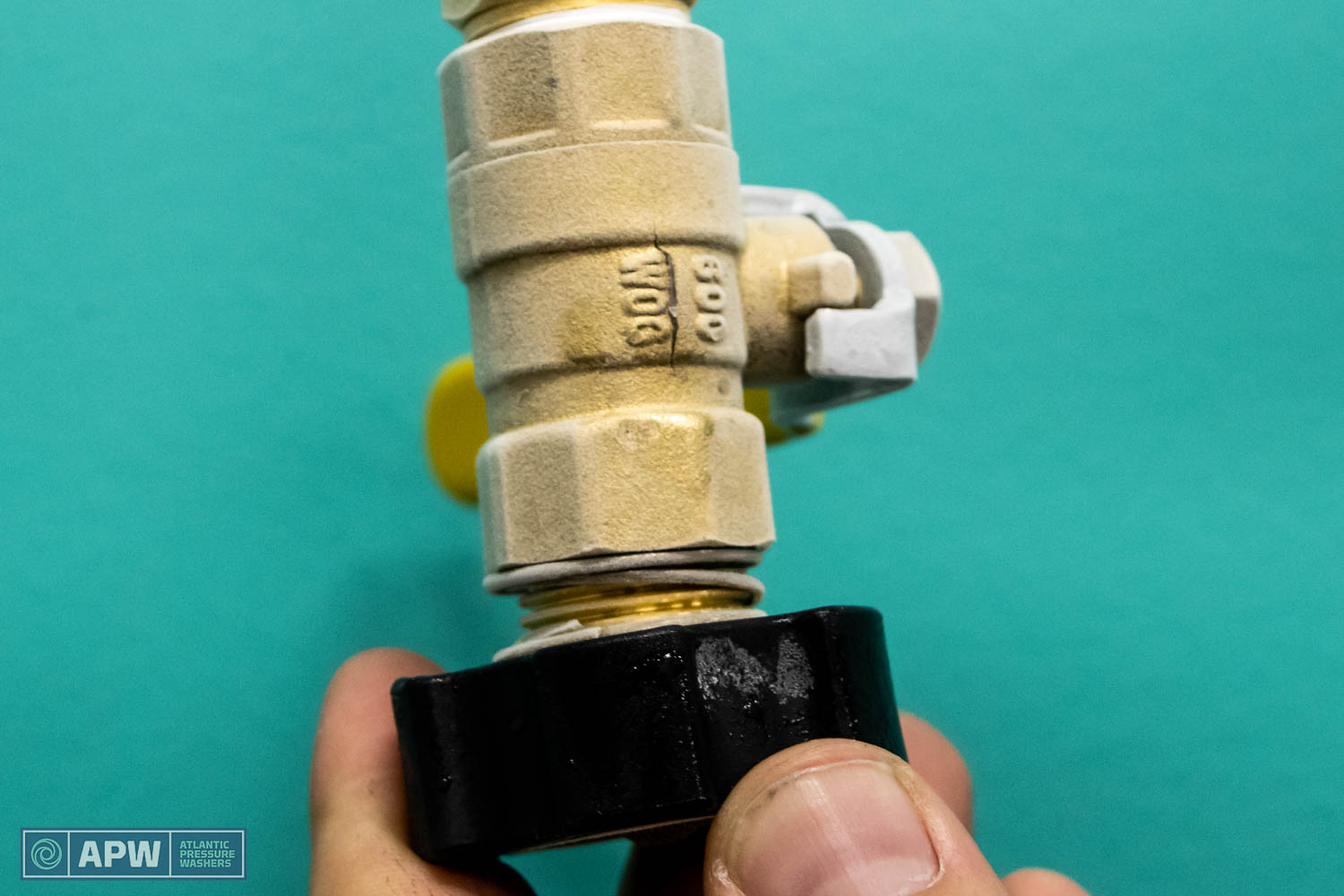 Frozen valve pressure washer